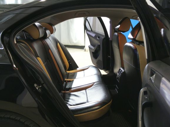 Volkswagen Jetta Style, 1.4 л, Робот, 2013 фото 1