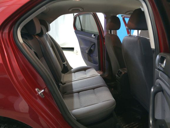 Volkswagen Jetta, 1.6 л, АТ, 2010 фото 2