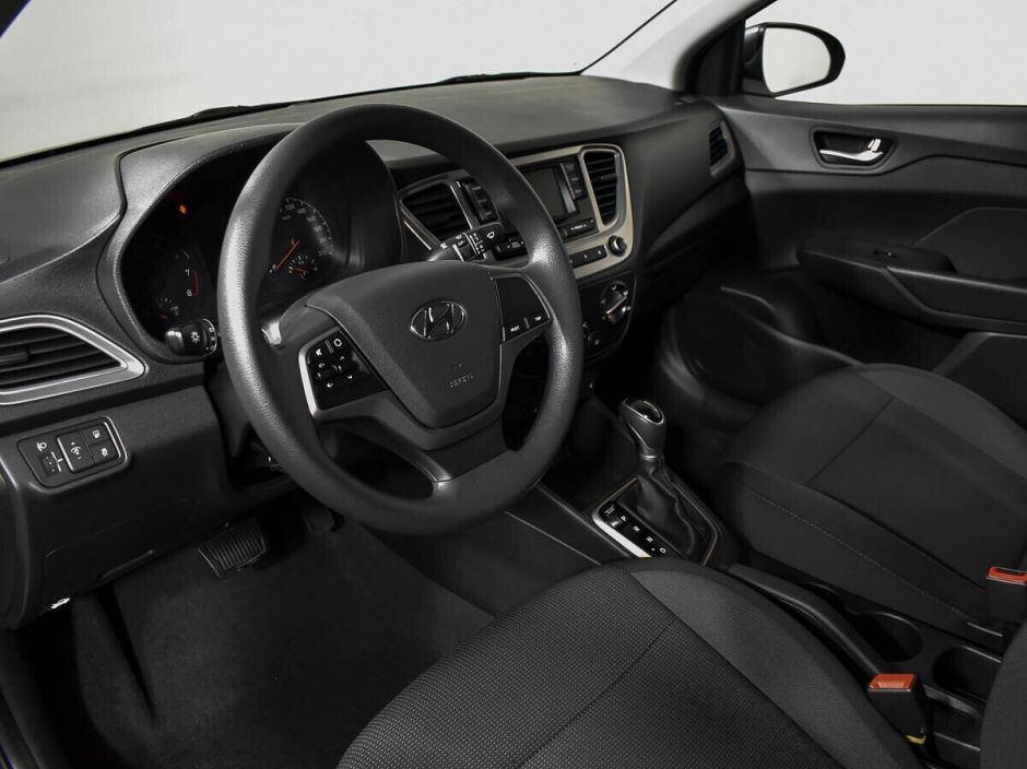 Hyundai Solaris, 1.6 л, АТ, 2019 фото 8
