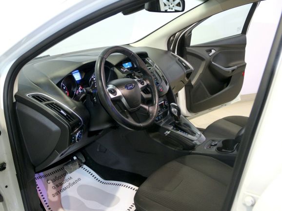 Ford Focus, 1.6 л, Робот, 2013 фото 8