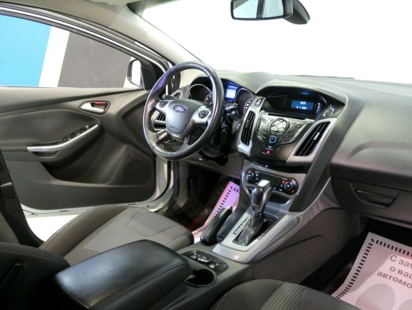 Ford Focus, 1.6 л, Робот, 2013 фото 9