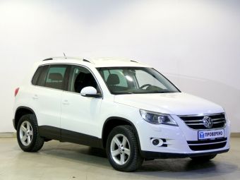 Volkswagen Tiguan Sport&Style, 2.0 л, АКПП, 2011 фото 4