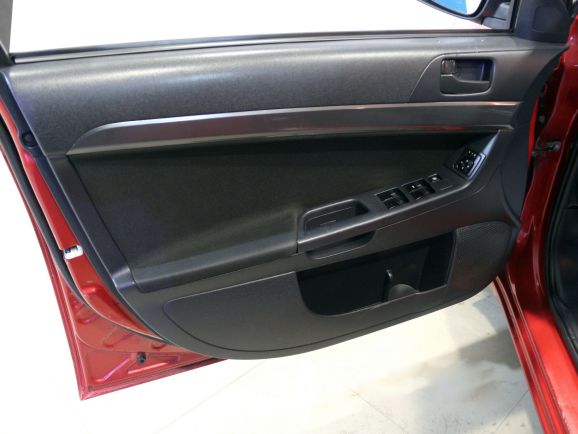 Mitsubishi Lancer, 1.8 л, Вариатор, 2011 фото 1