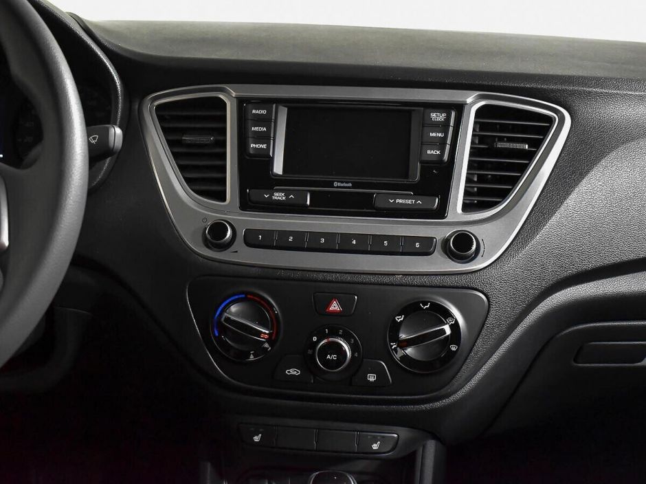 Hyundai Solaris, 1.6 л, АТ, 2019 фото 2