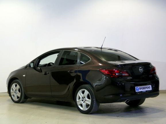 Opel Astra Enjoy, 1.4 л, АТ, 2013 фото 6