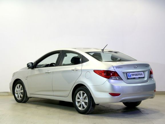 Hyundai Solaris Classic, 1.6 л, АТ, 2012 фото 6