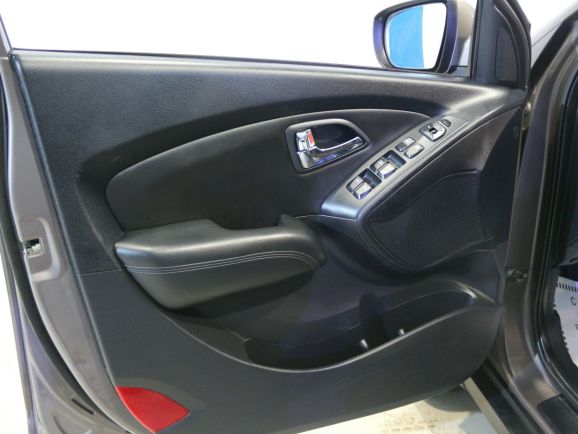 Hyundai ix35, 2.0 л, АТ, 2010 фото 1