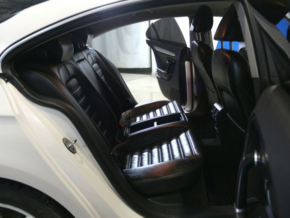 Volkswagen Passat CC, 1.8 л, Робот, 2009 фото 2