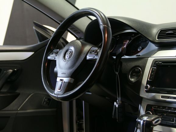 Volkswagen Passat CC, 1.8 л, Робот, 2009 фото 1