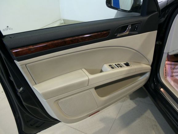 Skoda Superb, 1.8 л, Робот, 2011 фото 1