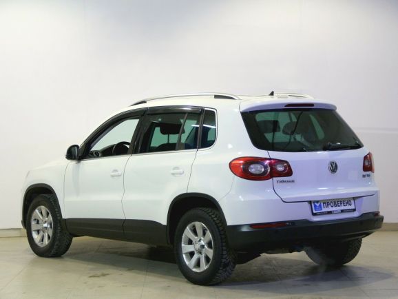 Volkswagen Tiguan Sport&Style, 2.0 л, АТ, 2008 фото 6