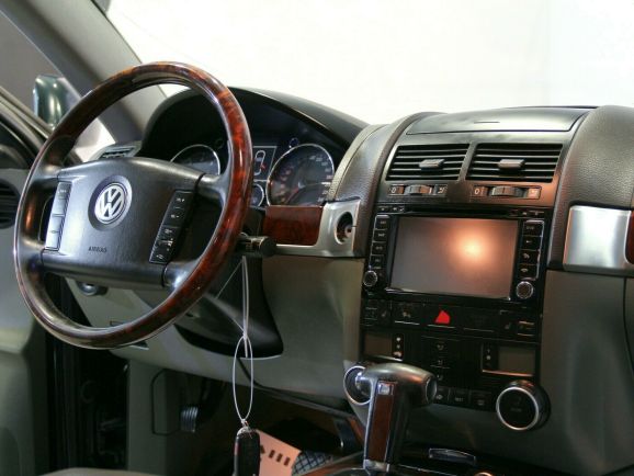 Volkswagen Touareg, 3.2 л, АТ, 2004 фото 8