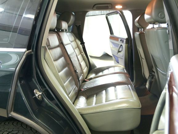 Volkswagen Touareg, 3.2 л, АТ, 2004 фото 1