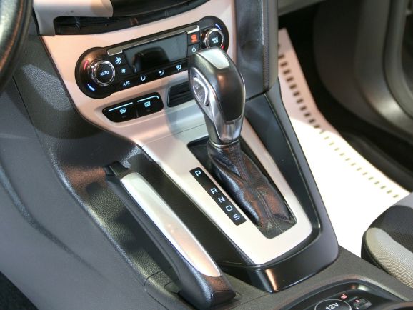 Ford Focus Titanium, 1.6 л, Робот, 2014 фото 1