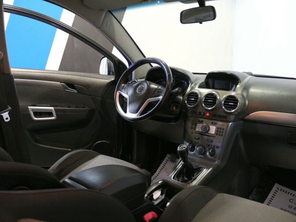 Opel Antara Enjoy, 2.4 л, МТ, 2011 фото 1