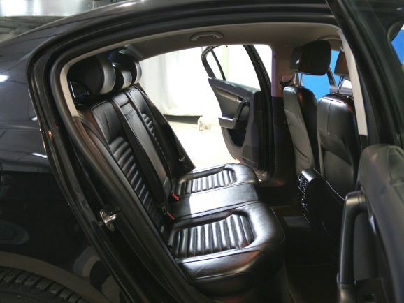 Volkswagen Passat Highline, 1.8 л, Робот, 2013 фото 1