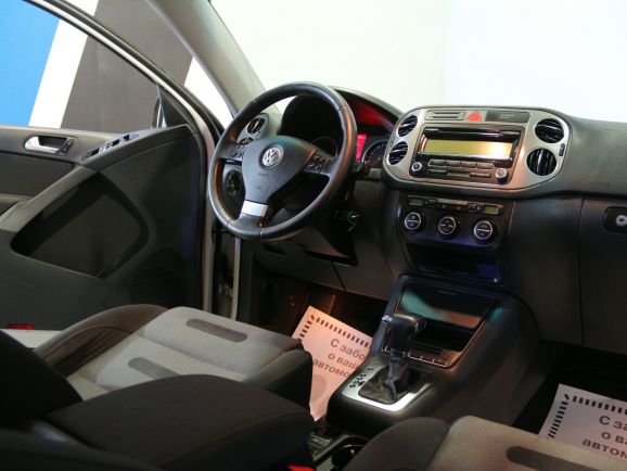 Volkswagen Tiguan Track&Field, 2.0 л, АТ, 2008 фото 7