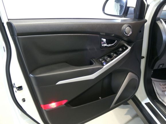 SsangYong Actyon, 2.0 л, АТ, 2014 фото 9