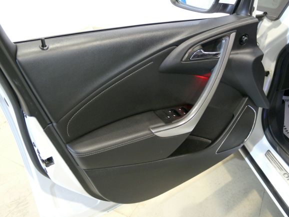 Opel Astra Enjoy, 1.6 л, АТ, 2012 фото 1