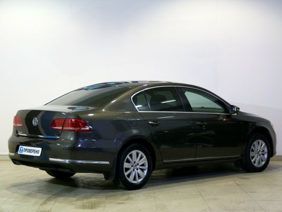 Volkswagen Passat Highline, 1.8 л, Робот, 2013 фото 4