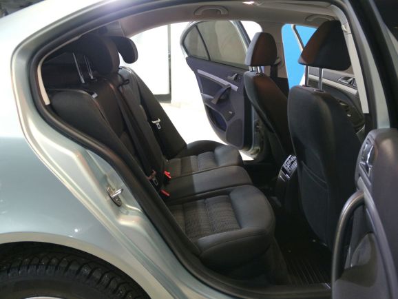 Skoda Octavia, 1.8 л, Робот, 2013 фото 2