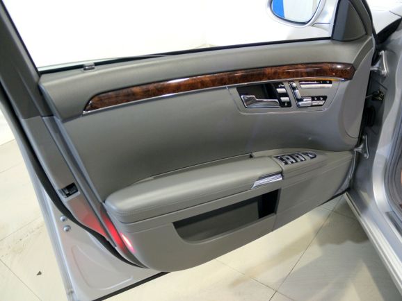 Mercedes-Benz S-Класс S 350, 3.5 л, АТ, 2009 фото 2
