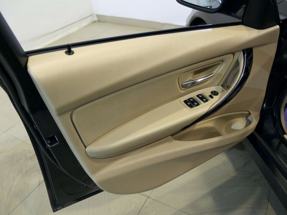 BMW 3 серии, 2.0 л, АТ, 2014 фото 1