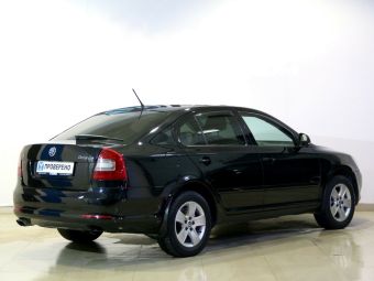 Skoda Octavia Elegance, 1.6 л, МКПП, 2011 фото 6