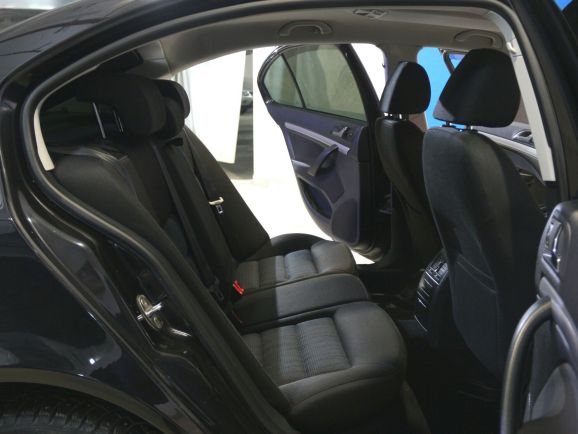 Skoda Octavia Elegance, 1.6 л, МТ, 2011 фото 2