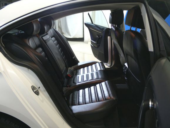 Volkswagen Passat CC Sport, 1.8 л, Робот, 2012 фото 2