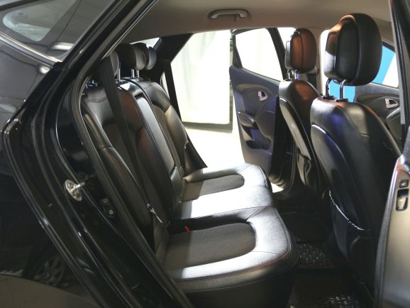 Hyundai ix35 Classic, 2.0 л, АТ, 2012 фото 1