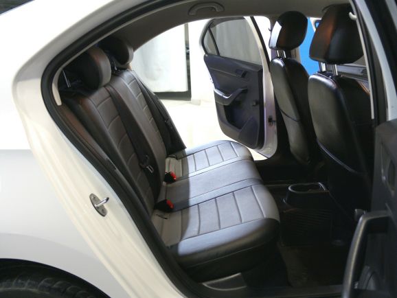 Skoda Rapid, 1.6 л, МТ, 2015 фото 1