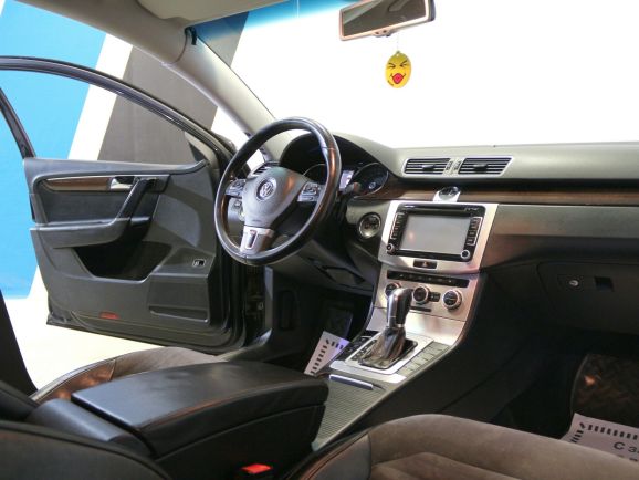 Volkswagen Passat Highline, 1.8 л, Робот, 2012 фото 7