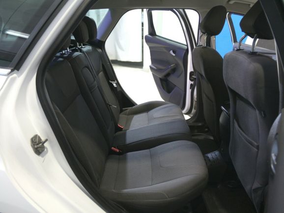 Ford Focus Titanium, 1.6 л, Робот, 2014 фото 1