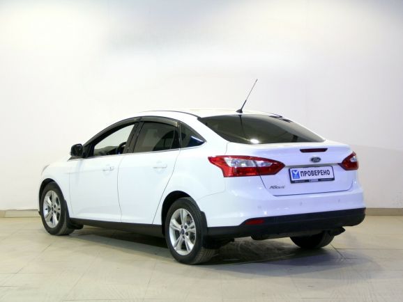 Ford Focus Titanium, 1.6 л, МТ, 2013 фото 5