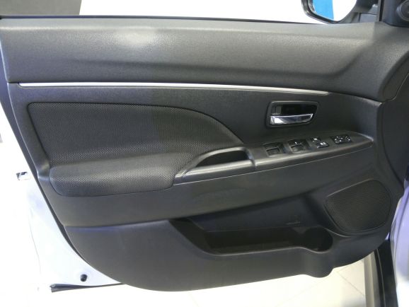 Mitsubishi ASX Instyle, 1.8 л, Вариатор, 2012 фото 1