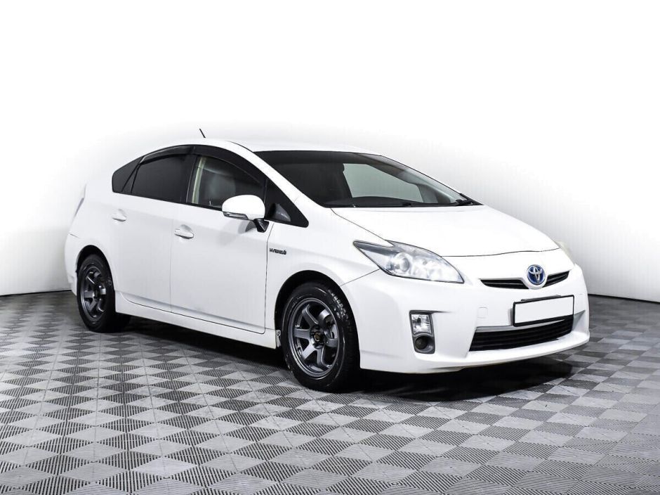 Toyota Prius, 1.8 л, АТ, 2010 фото 5