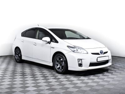 Toyota Prius, 1.8 л, АКПП, 2010 фото 5