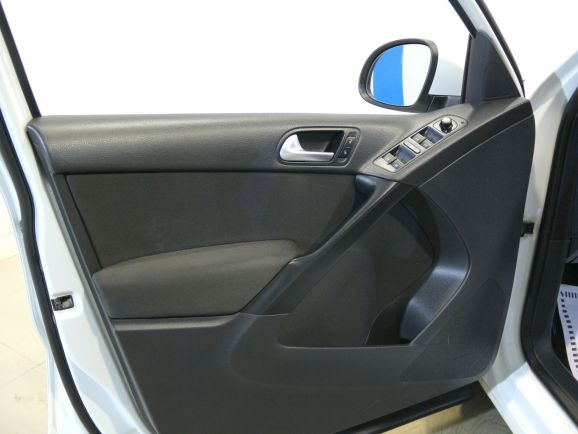 Volkswagen Tiguan Trend&Fun, 1.4 л, Робот, 2014 фото 2