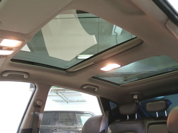 Hyundai ix35 Prestige, 2.0 л, АТ, 2010 фото 2