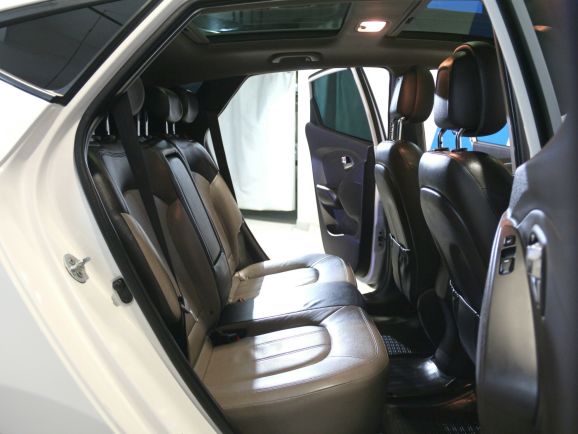 Hyundai ix35 Prestige, 2.0 л, АТ, 2010 фото 1