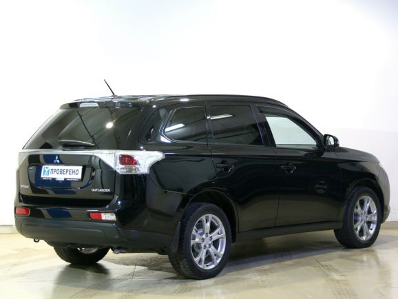 Mitsubishi Outlander Instyle, 2.4 л, Вариатор, 2014 фото 4