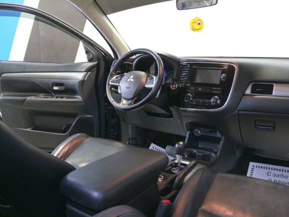 Mitsubishi Outlander Instyle, 2.4 л, Вариатор, 2014 фото 8