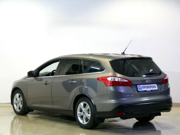 Ford Focus Titanium, 1.6 л, Робот, 2014 фото 5