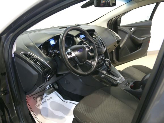 Ford Focus Titanium, 1.6 л, Робот, 2014 фото 7