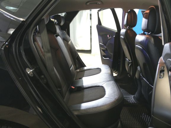 Hyundai ix35 Start Limited Edition, 2.0 л, АТ, 2013 фото 2