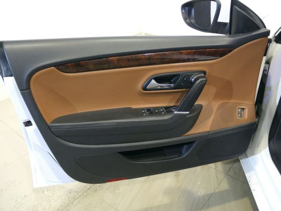 Volkswagen Passat CC Sport, 1.8 л, Робот, 2011 фото 1