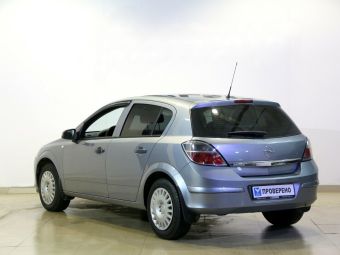 Opel Astra, 1.6 л, МКПП, 2013 фото 6