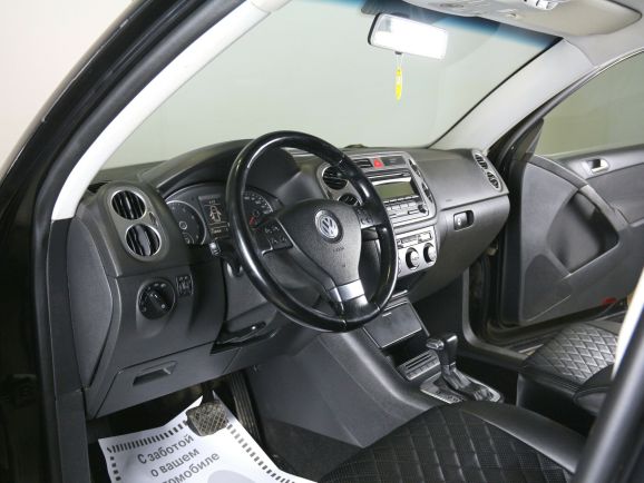Volkswagen Tiguan Sport&Style, 2.0 л, АТ, 2009 фото 7