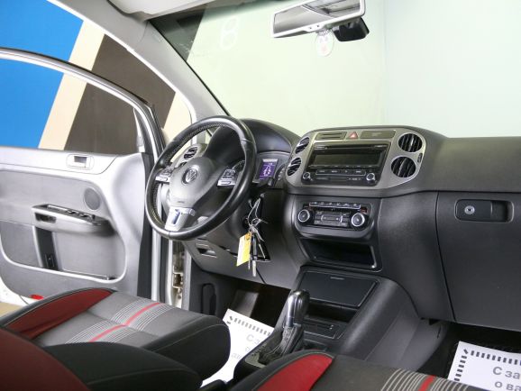 Volkswagen Golf Plus Trendline, 1.2 л, Робот, 2012 фото 8